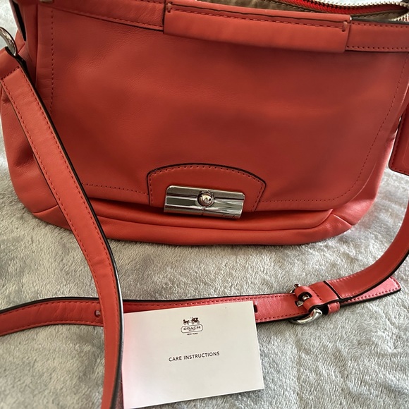 Coach cross body bag in beautiful coral color - Picture 6 of 6